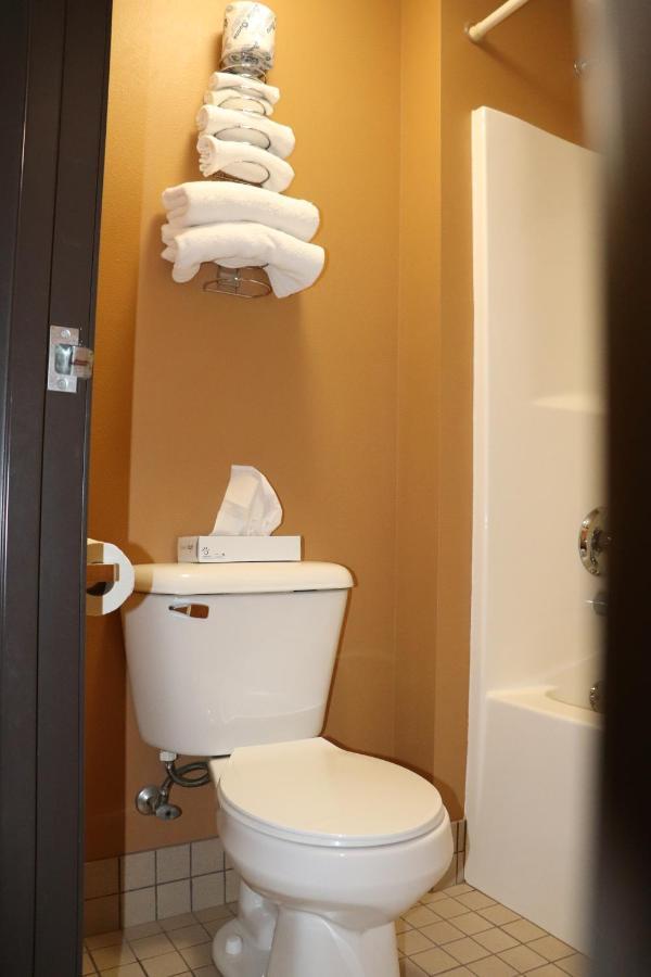 Prairie Inn Holmen La Crosse Area Extérieur photo