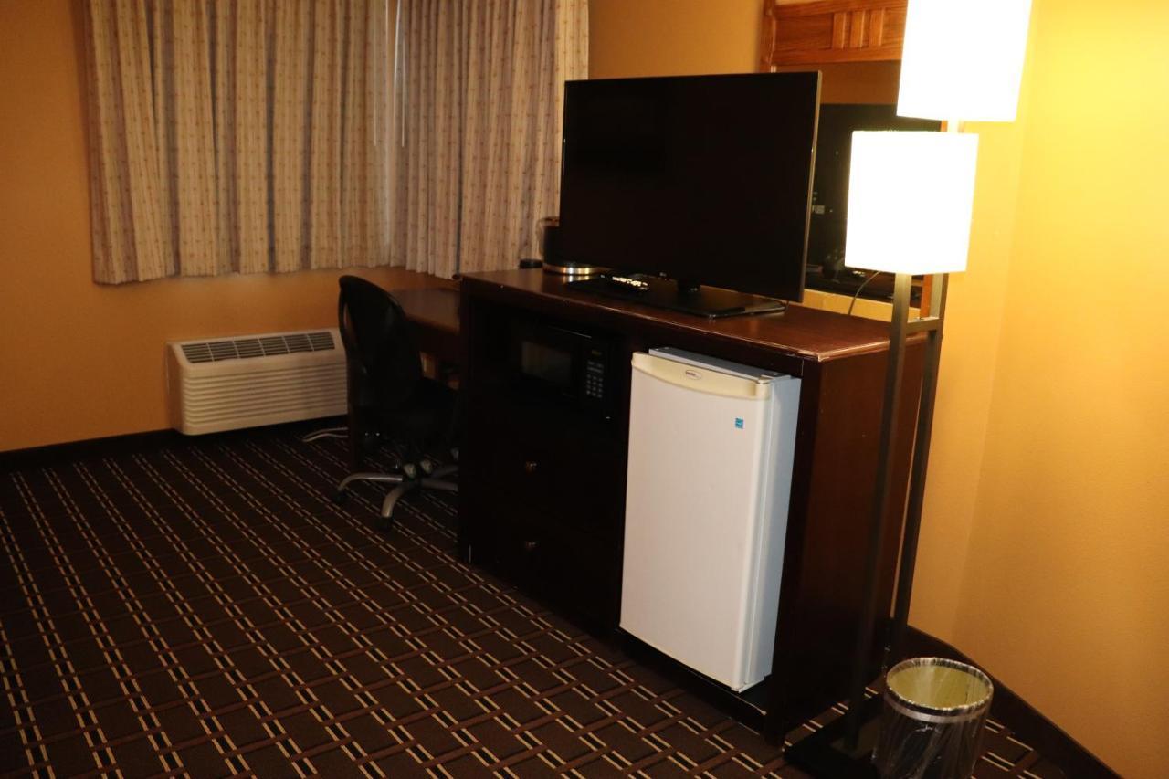Prairie Inn Holmen La Crosse Area Extérieur photo